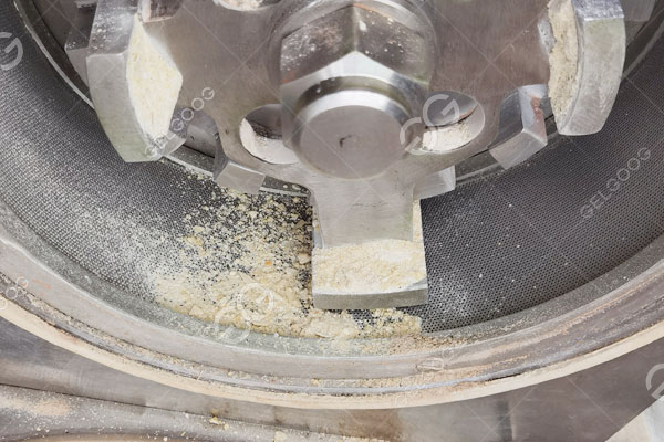 estructura interna de la maquina para moler ajo en polvo